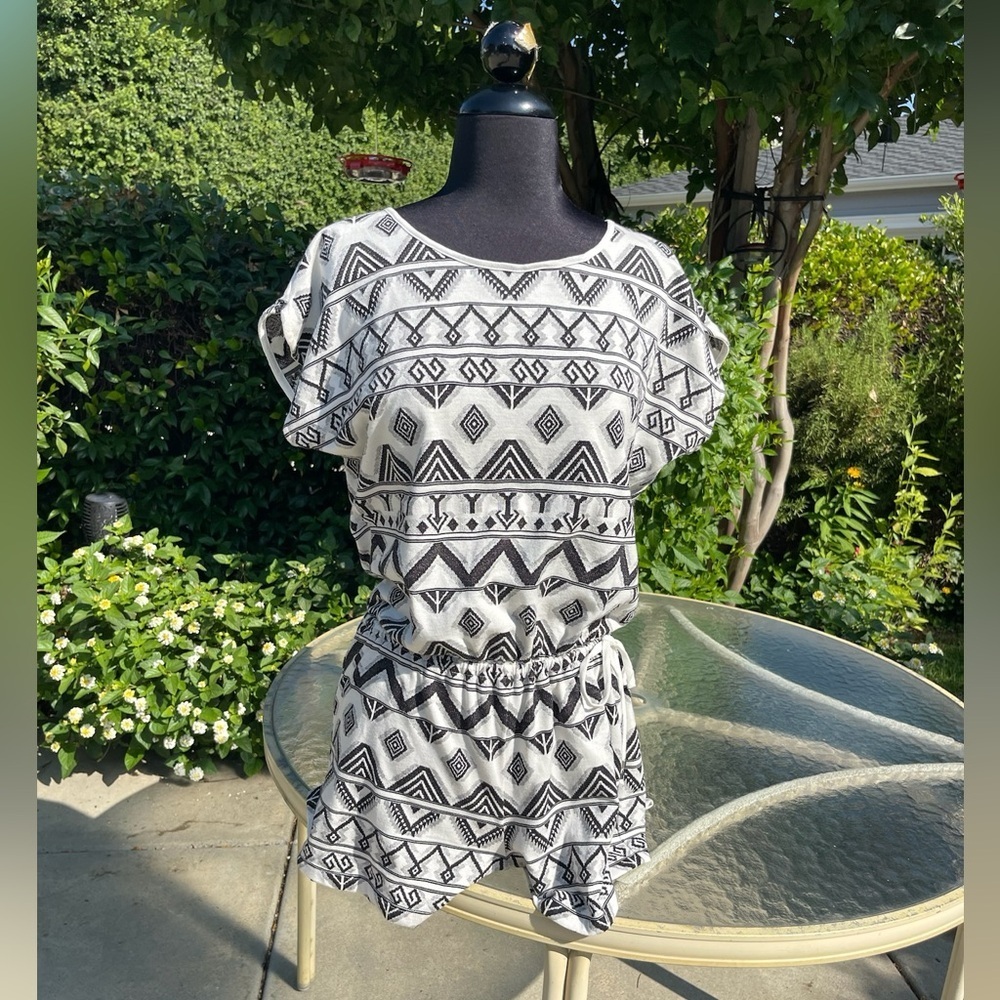 Ella Moss Short Romper - size XS